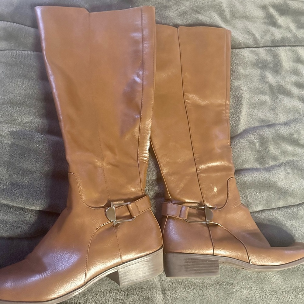 Alfani women’s fall boots! Size 10M never worn! Very comfortable